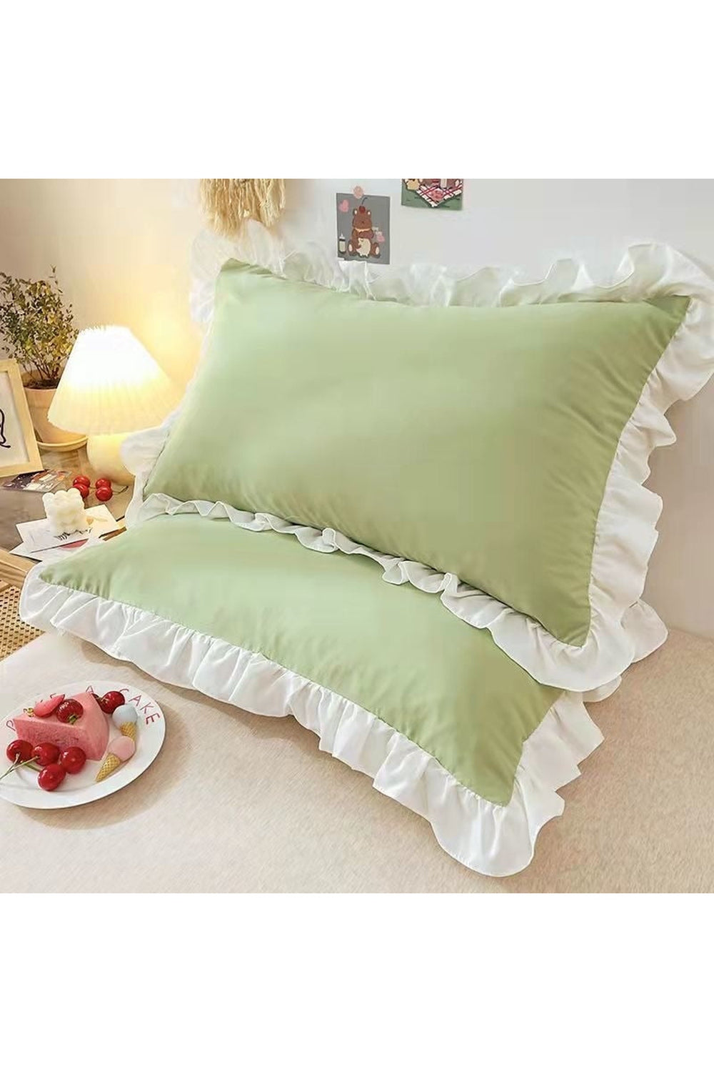 inspired ruffle pillowcases | Bowlift