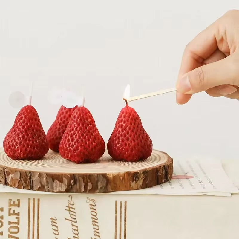 BowLift | Charming Strawberry Soy Wax Scented Candles - Aromatherapy & Decorative