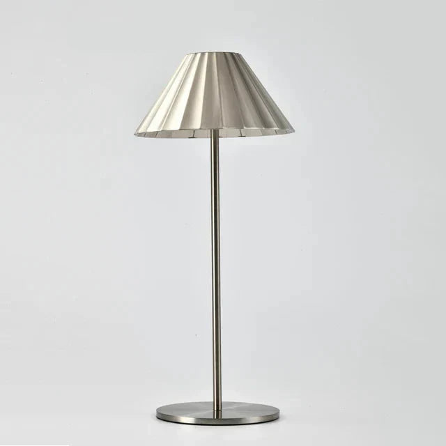 BowLift | Stylish and functional lamp with advanced technology