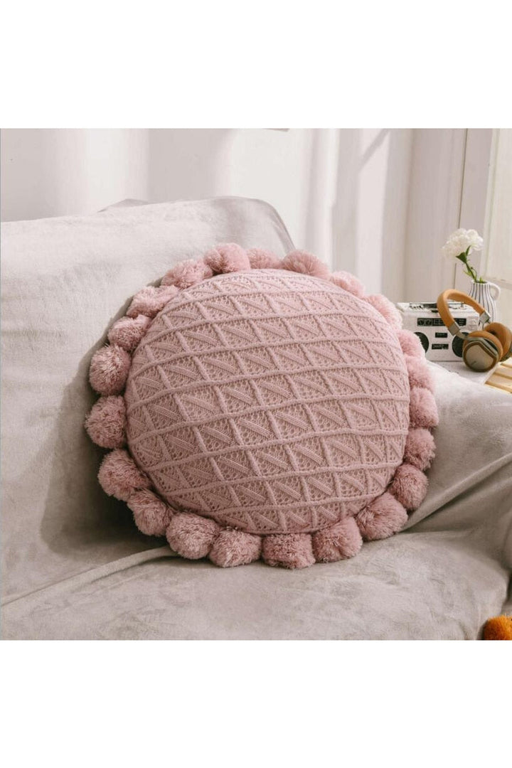 decorated round cushions | Bowlift