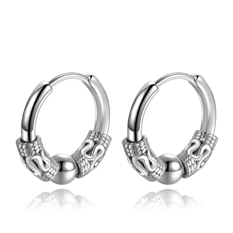Trendy StreetStyle Earrings | A Unique Choice for the Fashion-Conscious Man Bowlift
