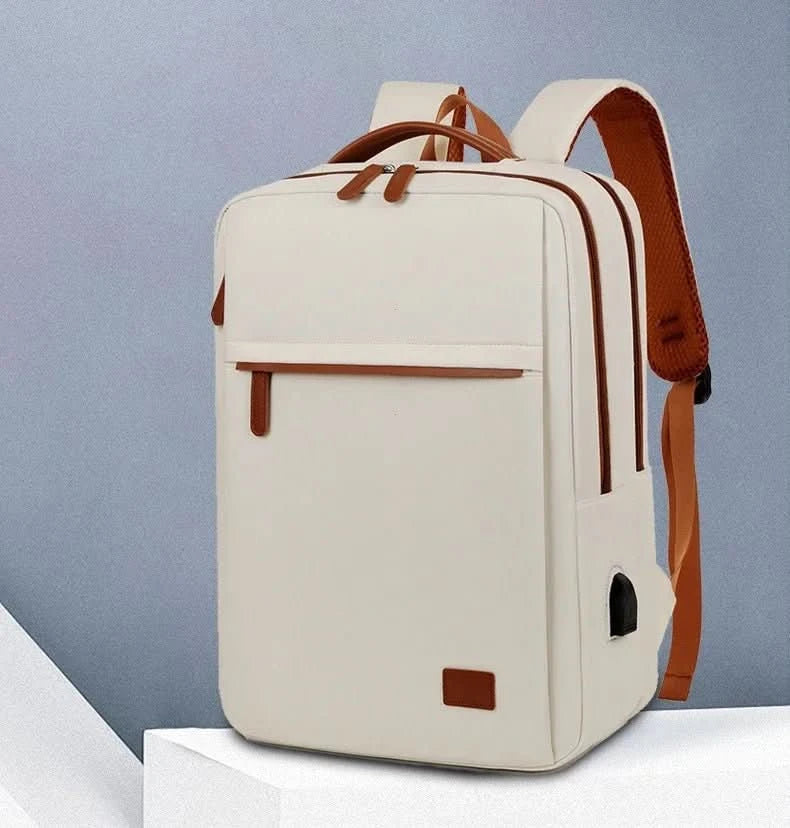 BowLift | Multifunctional travel backpack with laptop compartment and USB port
