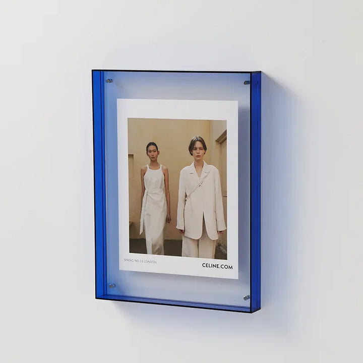 BowLift | Double-sided acrylic photo frame