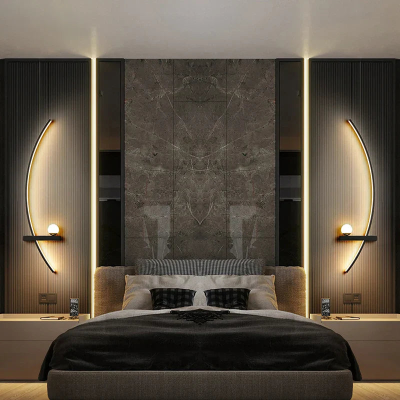 BowLift | Contemporary Edge Wall Lamp – Black & Gold Indoor/Outdoor Lighting for Modern Spaces