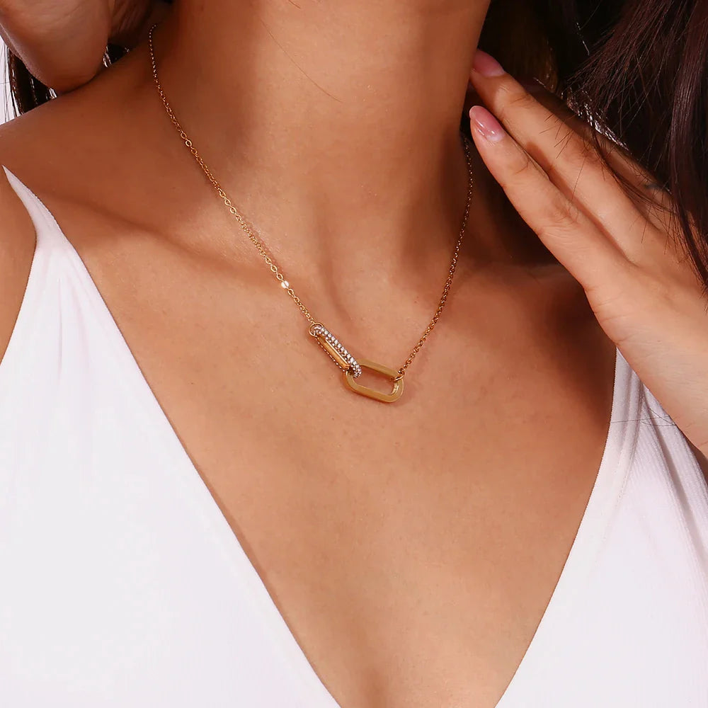 BowLift | Classy Paper Clip Link Love Necklace