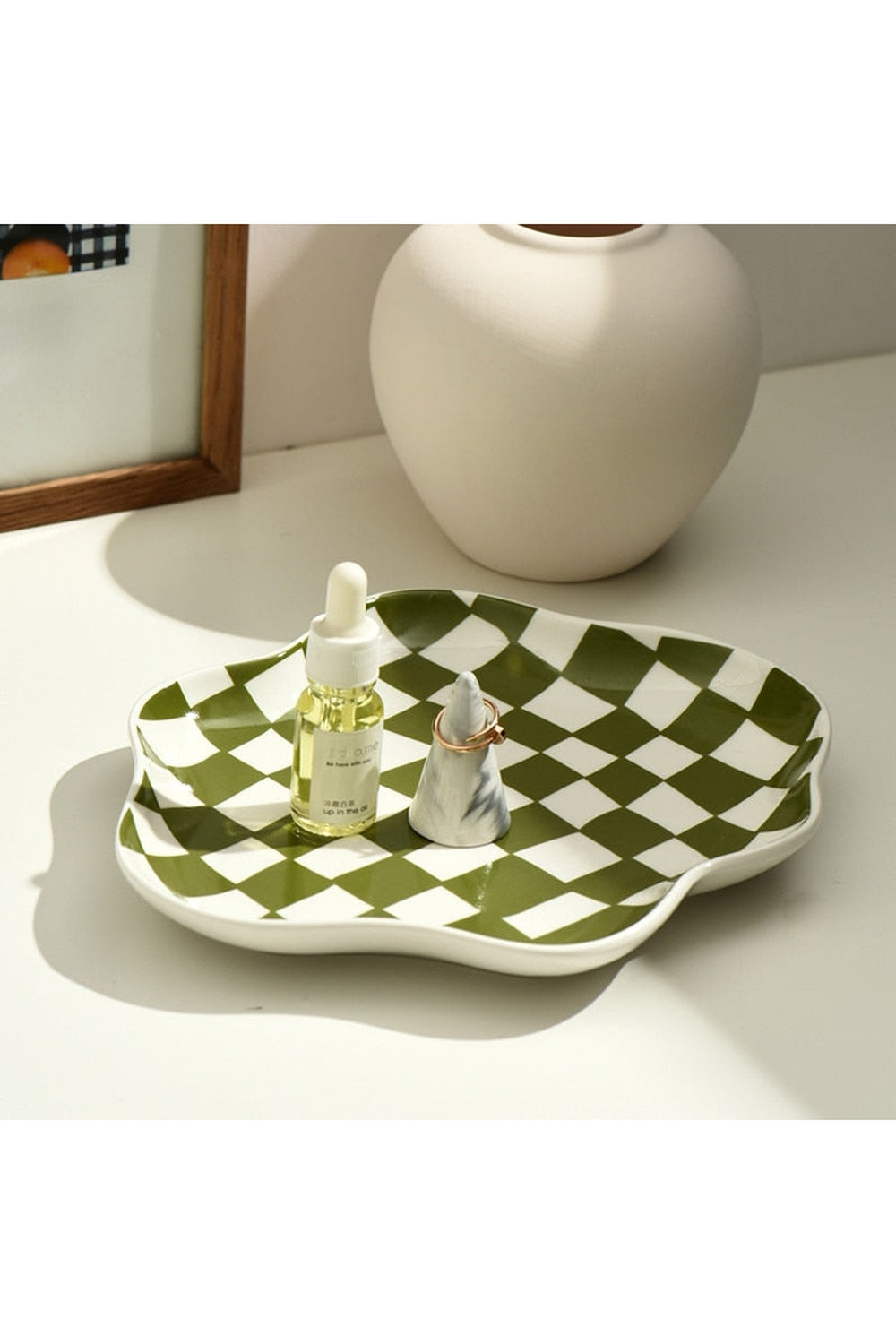 Ceramic chessboard plate | Bowlift