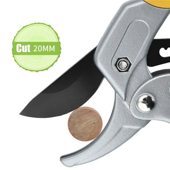 Tree Wood Trimming Compact Gardening Hand Clippers | Bowlift