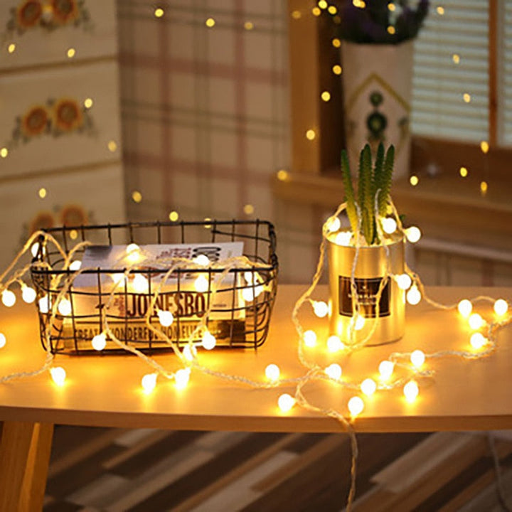 Xmass Glow – Warm Ambient Lamps for the Holidays Bowlift
