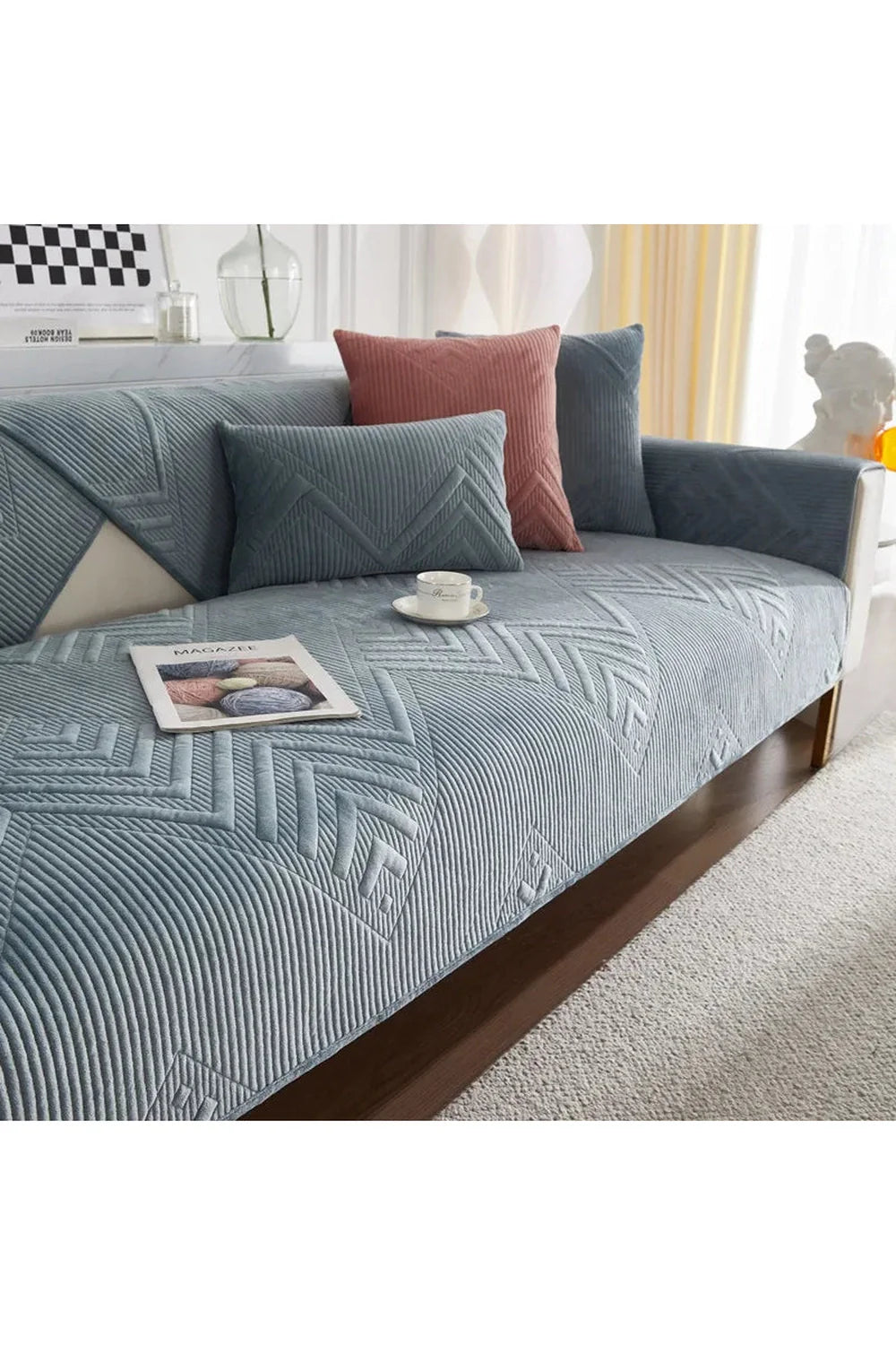 Soft Quilted Sofa Cover | Bowlift