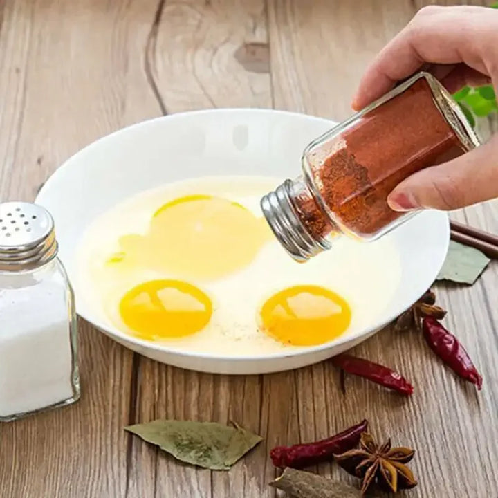 BowLift | Luxury glass salt and pepper set that impresses with elegance