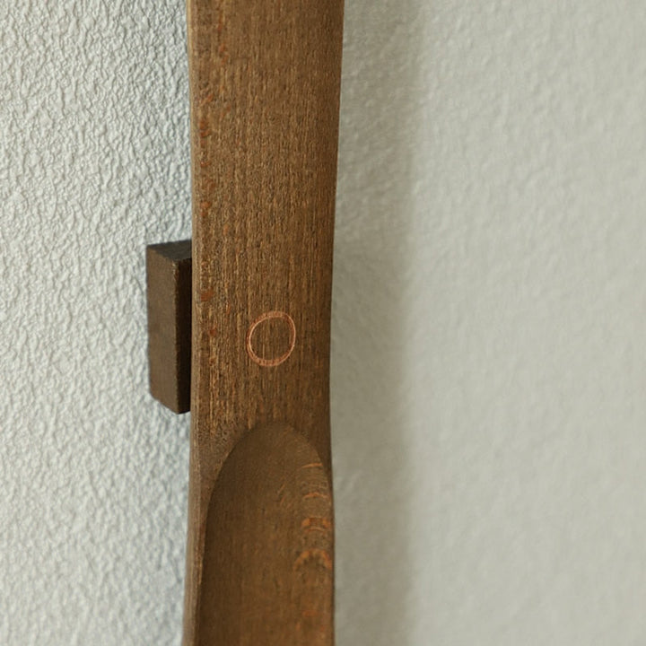 BowLift | Wooden long handle magnetic shoehorn
