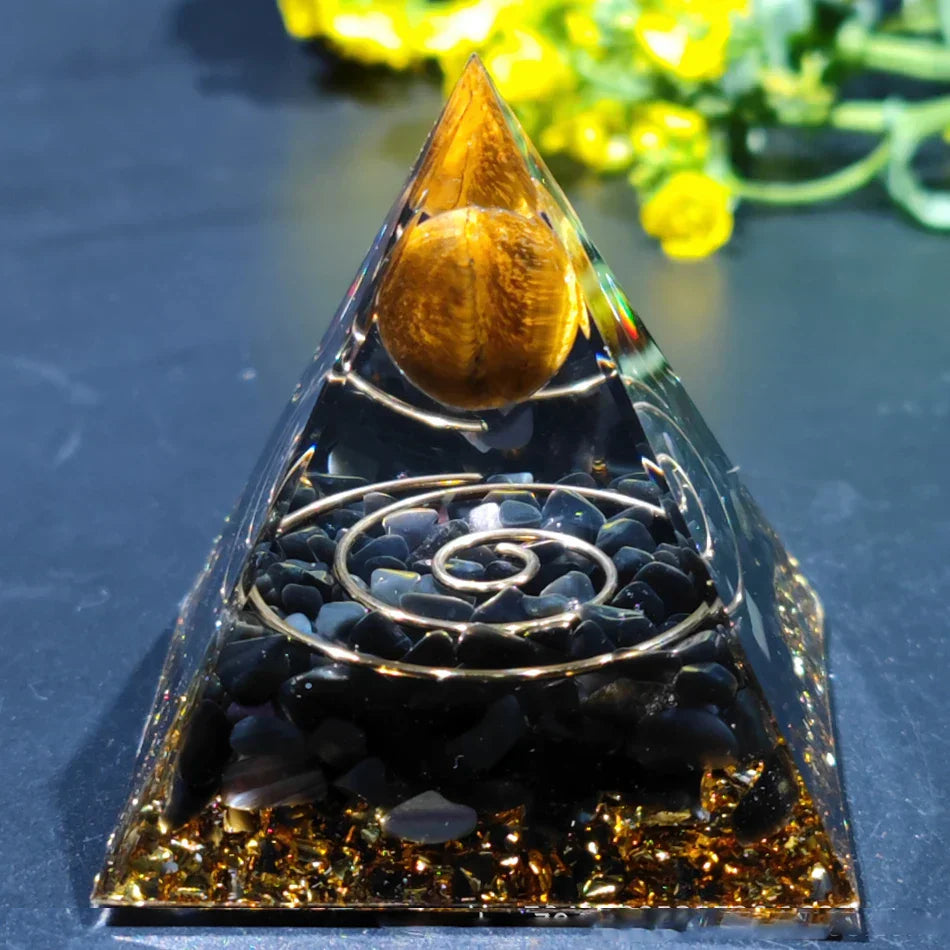 BowLift | Orgonite Pyramid with Amethyst Pendulum – Energy, Protection and Decoration