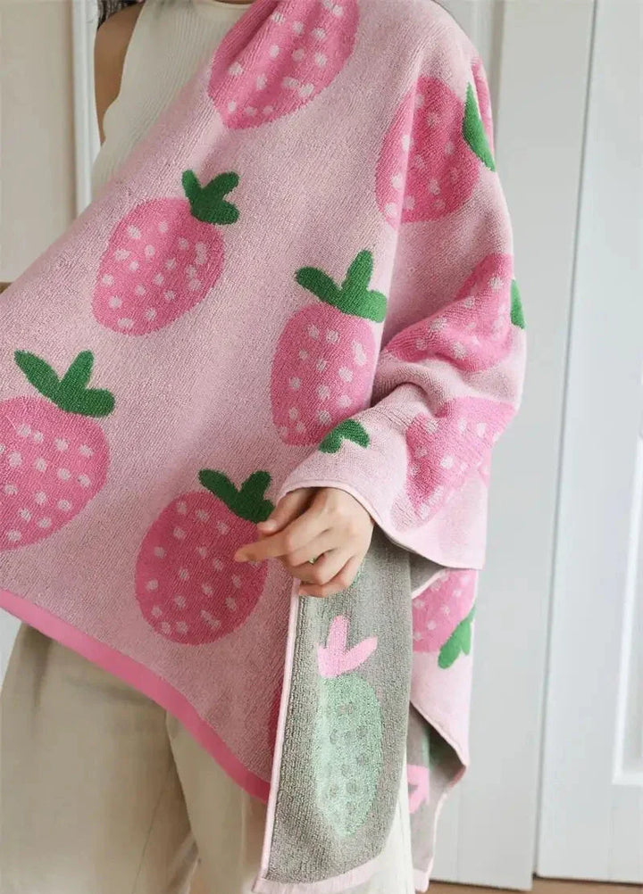 Strawberries Towel | Bowlift