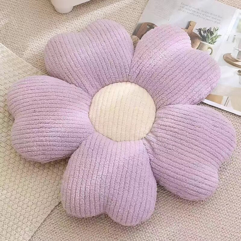 BowLift | Soft Clover Flower Decorative Pillow