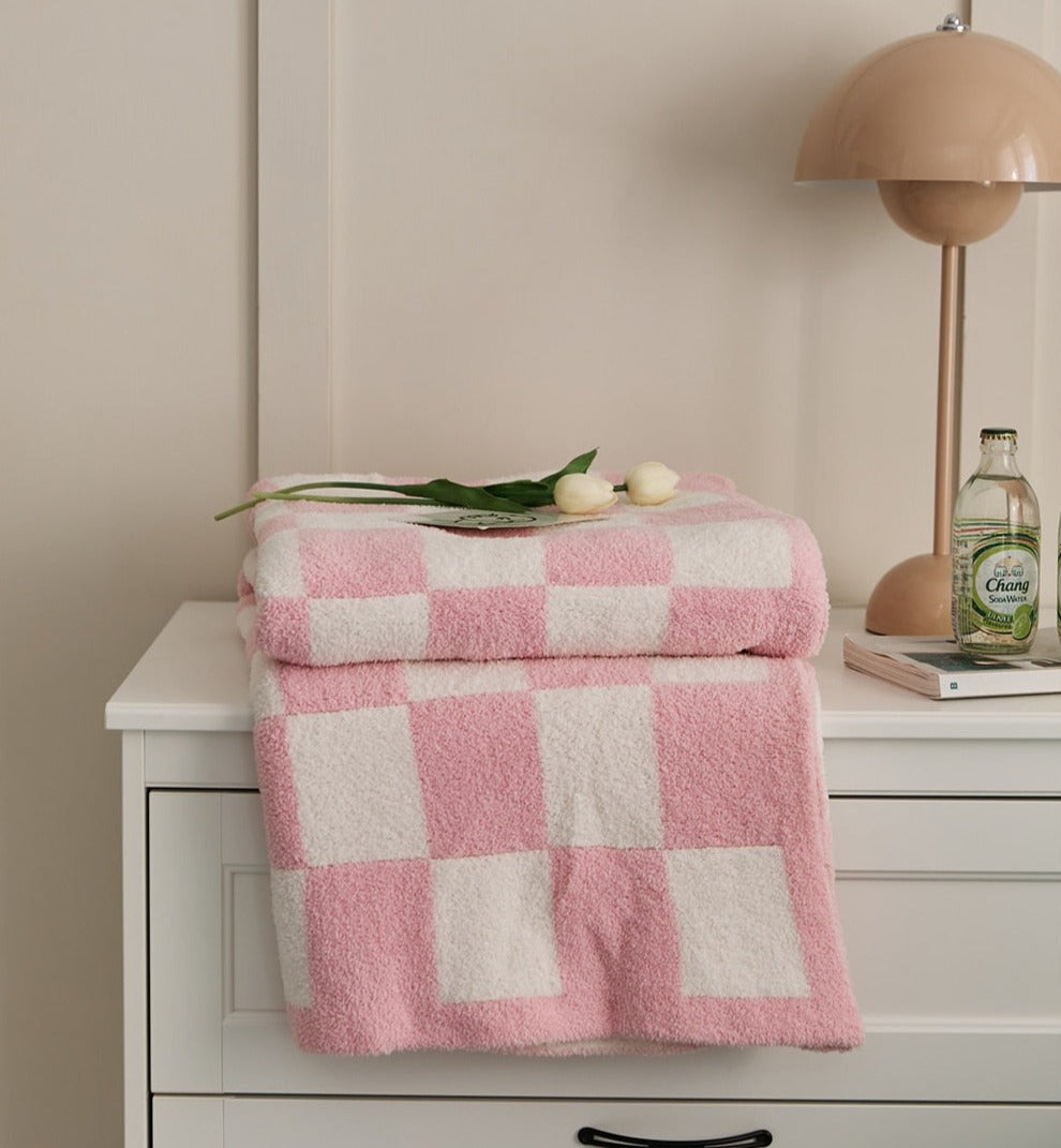 COLOURFUL CHECKERBOARD THROW | Bowlift