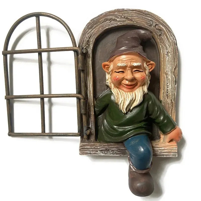 BowLift | Joyful gnomes that will add charm to every corner of the garden!