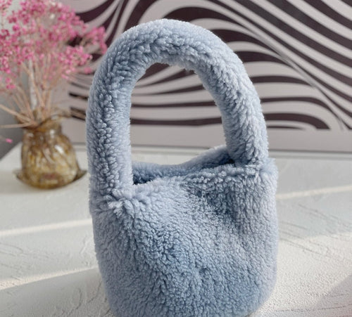BowLift | Cuddly Plush Mini Bucket Bag
