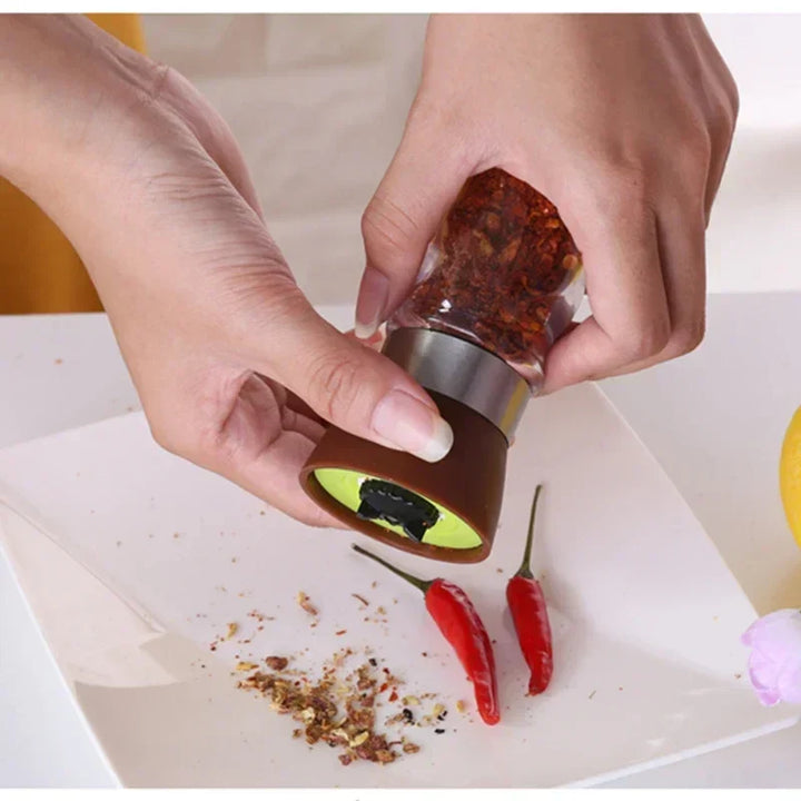 BowLift | Classic manual grinder with a transparent housing that highlights the flavor