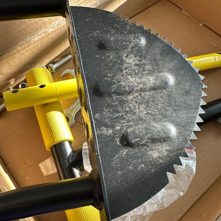 BowLift | EdgeMaster Lawn Edger | Half-Moon Design with Wavy Edge | Manual Tool for Clean Lawn Edges & Beds