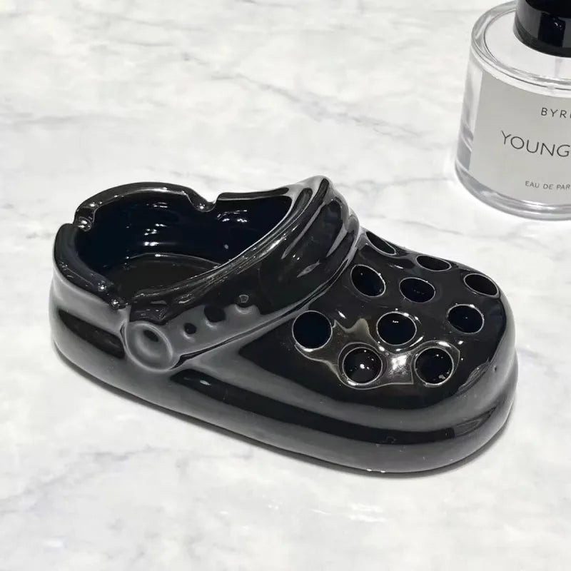 BowLift | Sandal Art Ceramic Ashtray