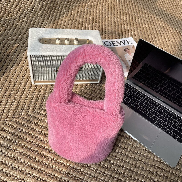 BowLift | Cuddly Plush Mini Bucket Bag