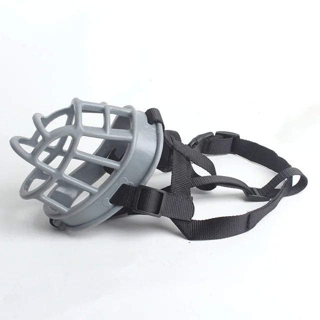 – Adjustable Silicone Dog Muzzle Bowlift