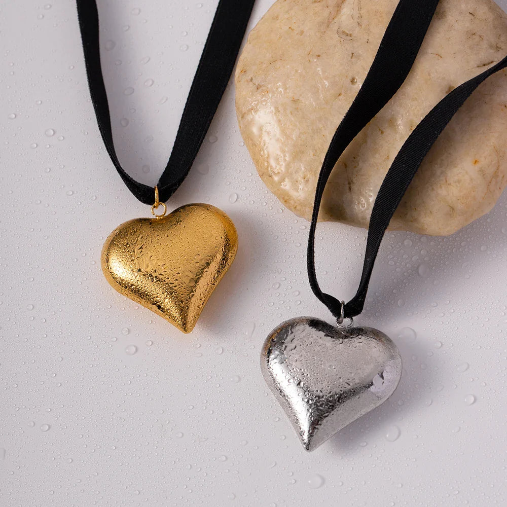BowLift | Chunky Heart Strap Necklace