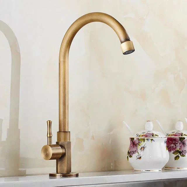 SwanFlow - Antique kitchen faucet with elegant swan neck design Bowlift