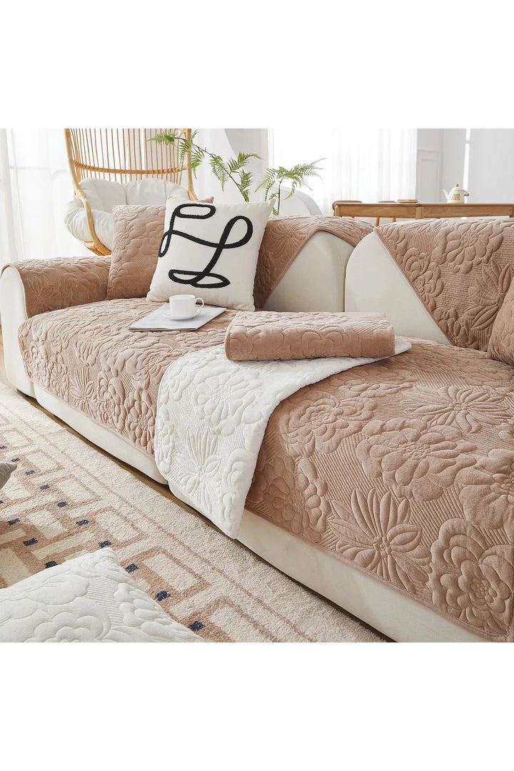 Plush sofa cover | Bowlift