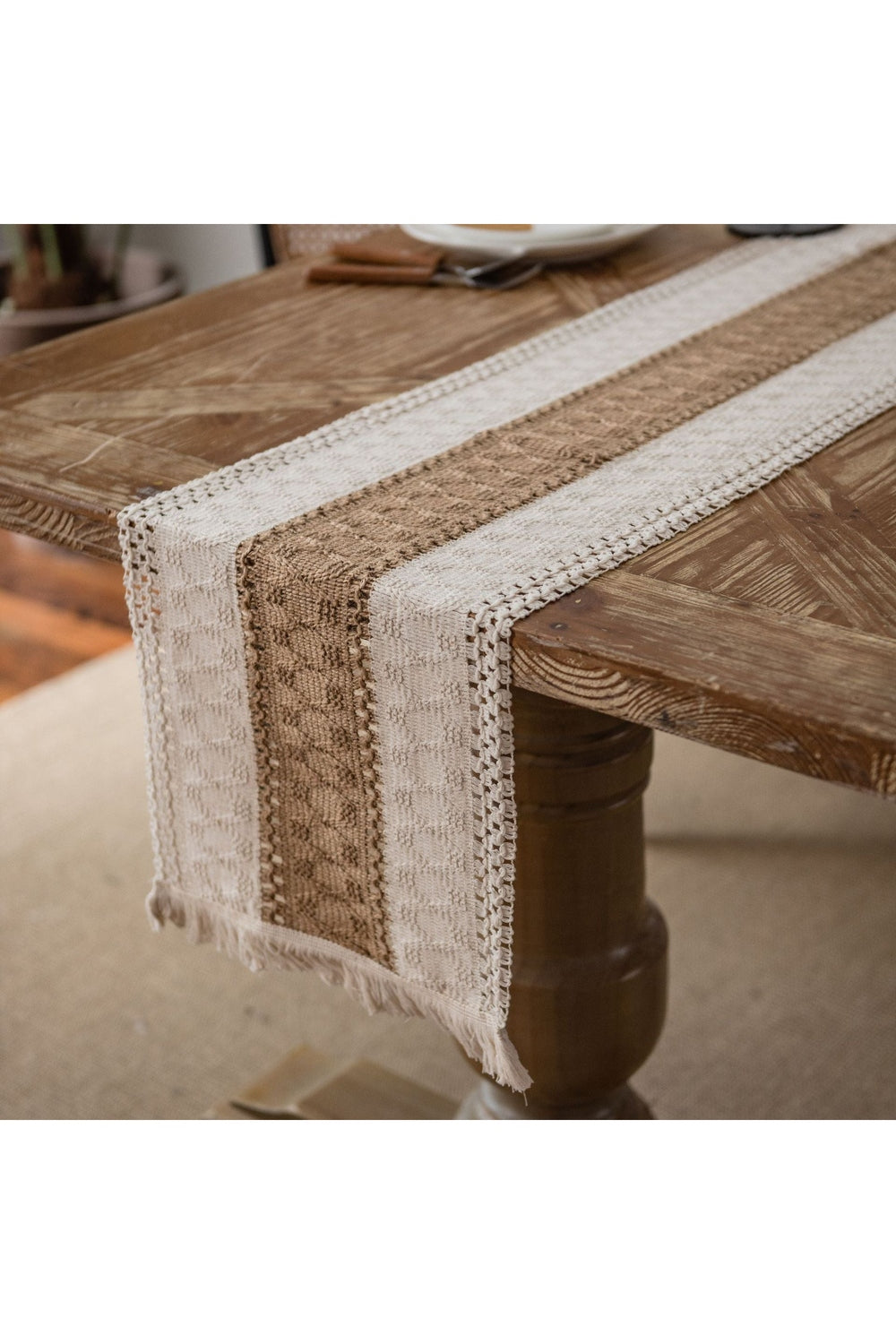 Table Runner - Light Academia | Bowlift