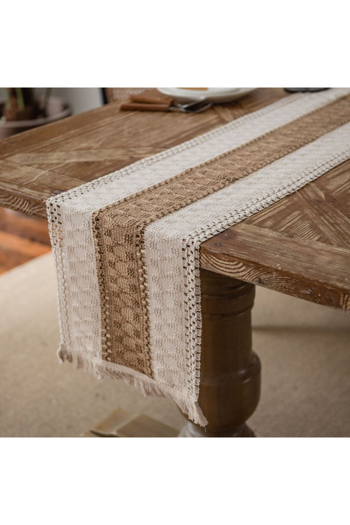 Table Runner - Light Academia | Bowlift