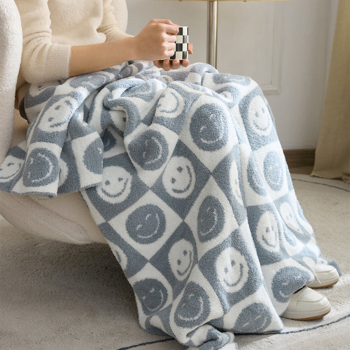 Smiley Checkered Blanket | Bowlift
