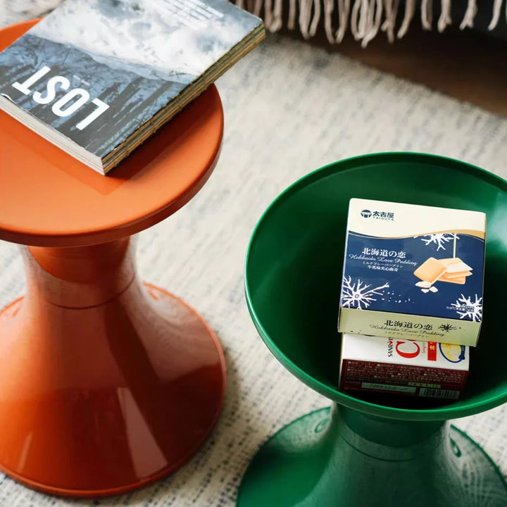 BowLift | Nordic Plastic Side Table with Thick Hourglass Design