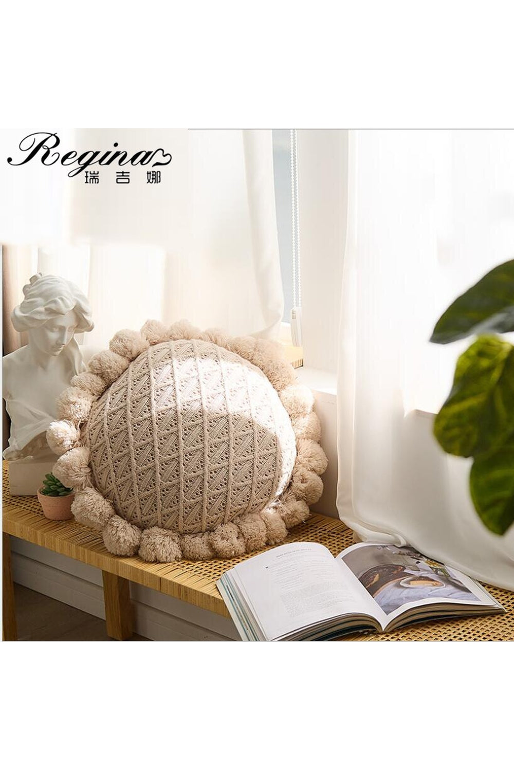decorated round cushions | Bowlift