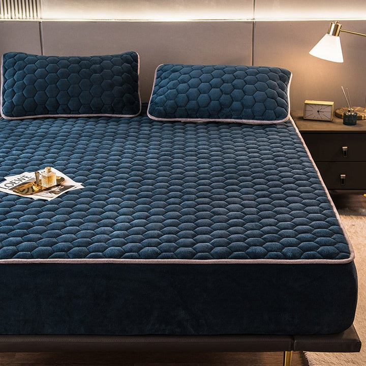 BowLift | Elegant Velvet Thick Mattress Cover
