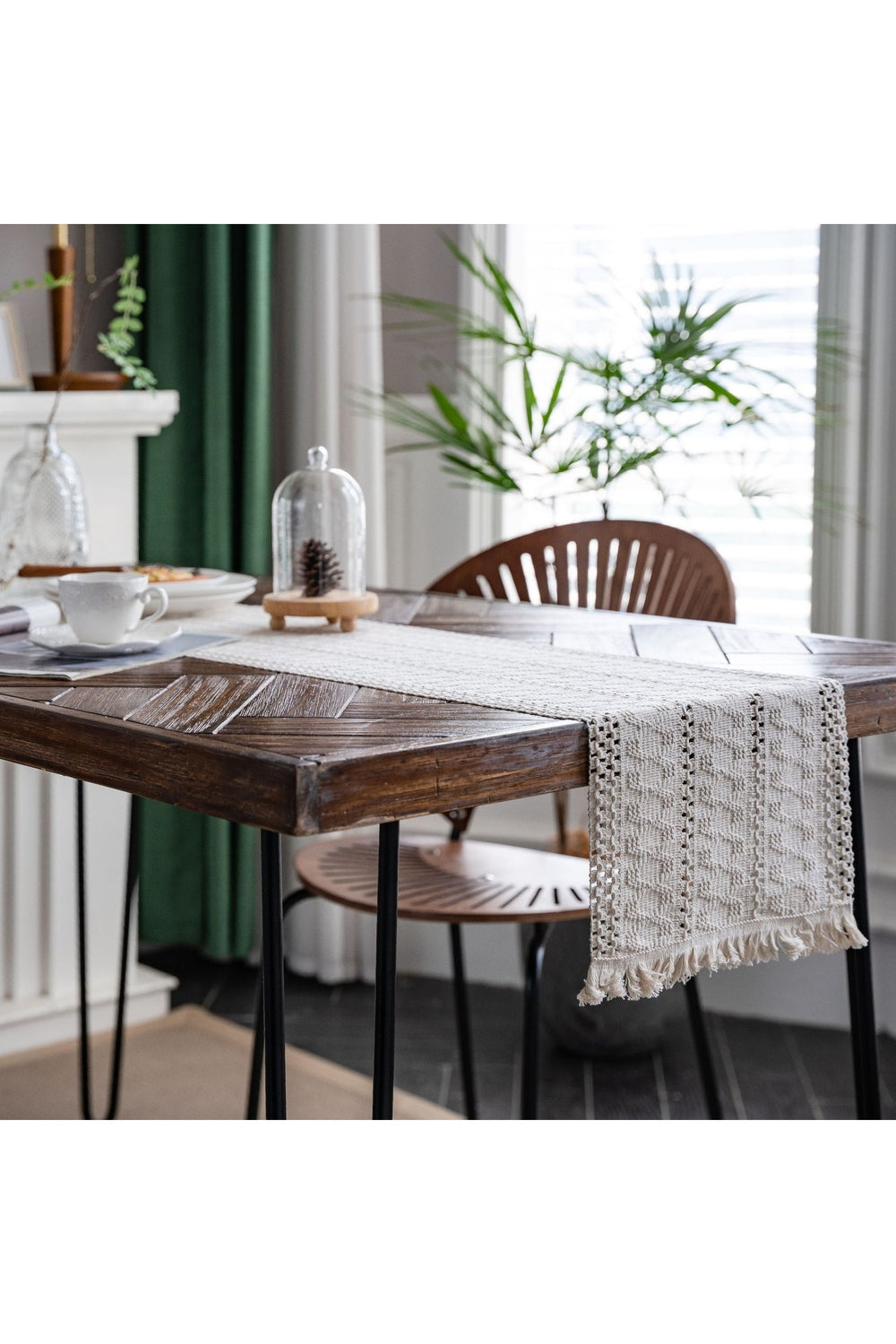 Table Runner - Light Academia | Bowlift