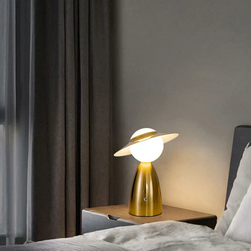 BowLift | Battery Table Lamp Man with Hat
