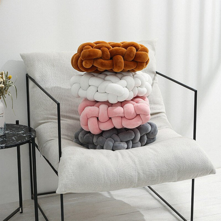 Knotted Ball Decorative Pillow | Bowlift