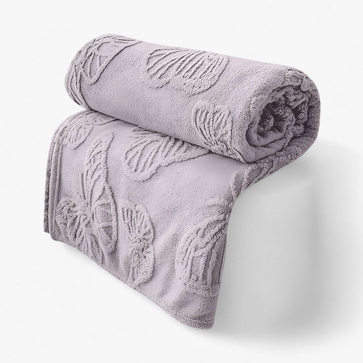 BowLift | All-Season Soft Blanket for Warm and Cool Comfort