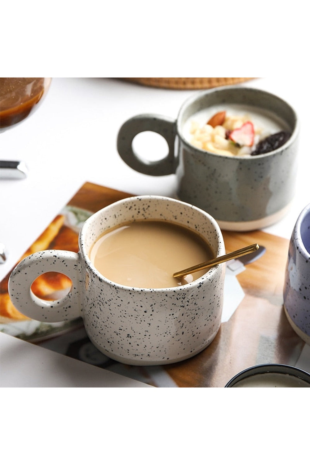 Porcelain-handgrip-cup | Bowlift