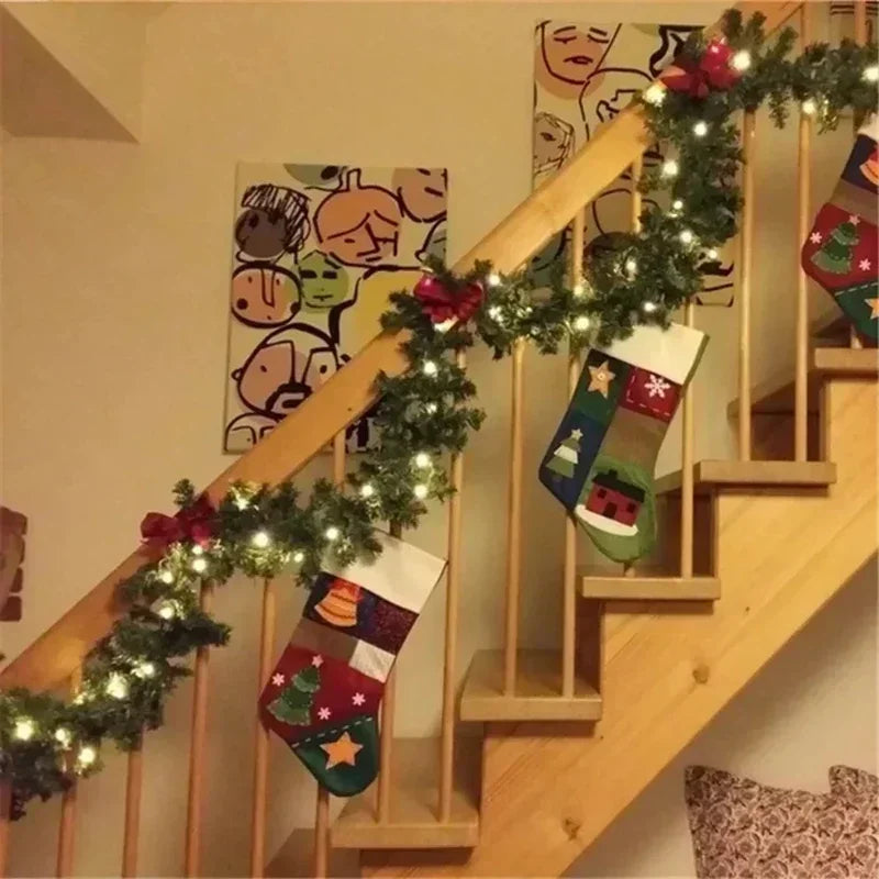 BowLift | LED Christmas Rattan Garland for Stairs and Fireplace