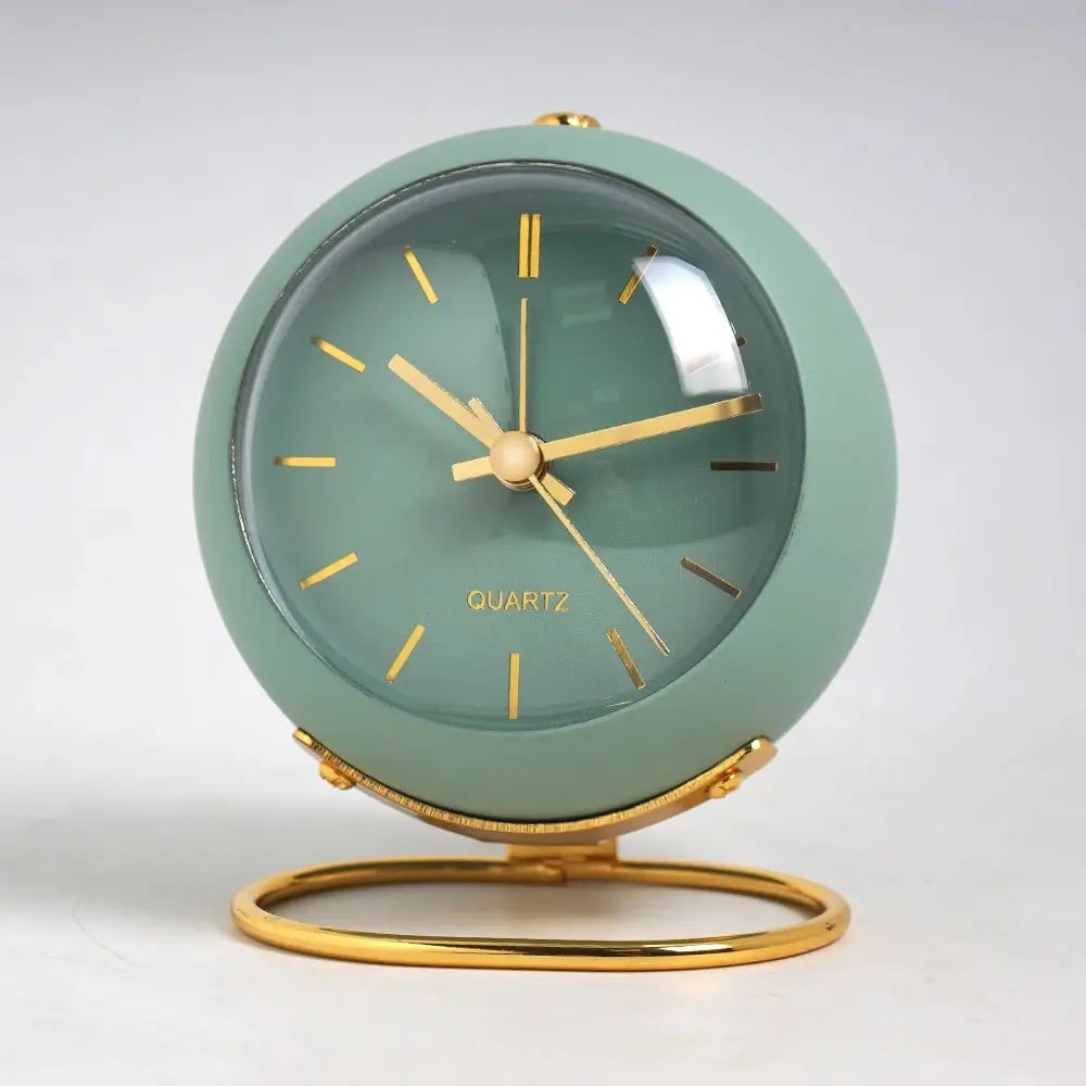 Minimalistic Scandinavian Desk Clock with Silent Quartz Movement | Bowlift