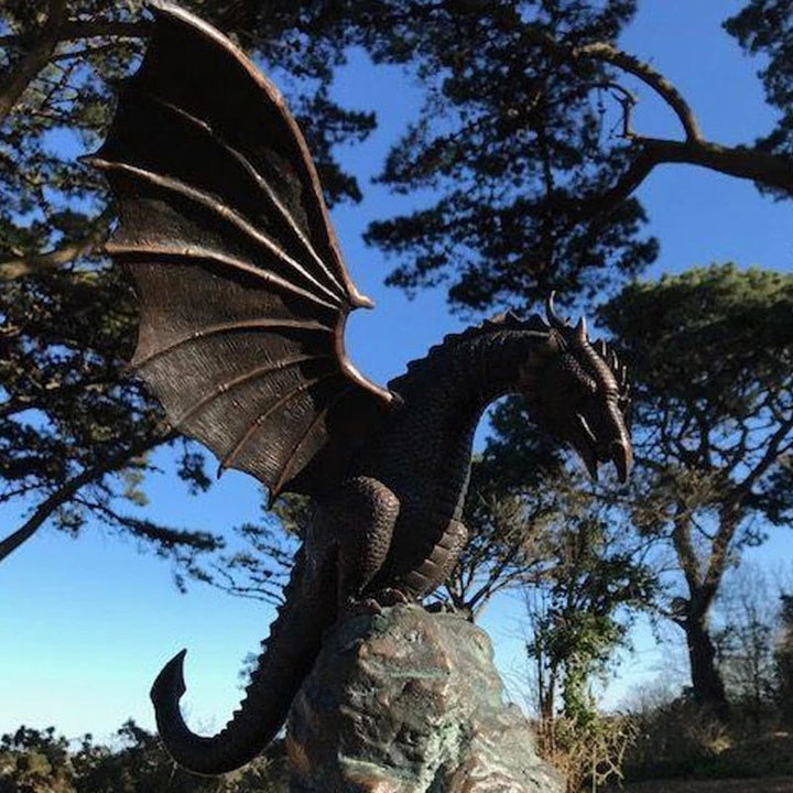 BowLift | Majestic Fire-Breathing Dragon Fountain Sculpture