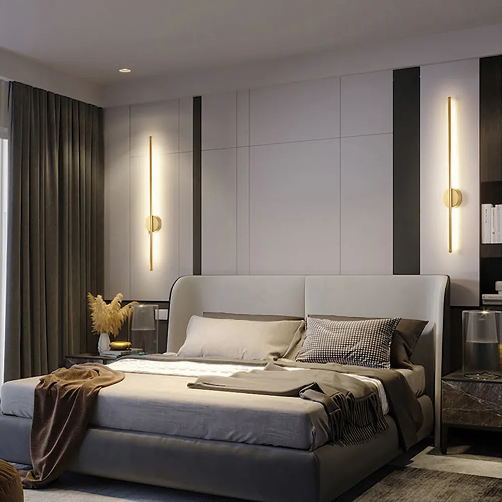 BowLift | SofaLume – Modern Wall Lamp in Black and Gold for Stylish Living