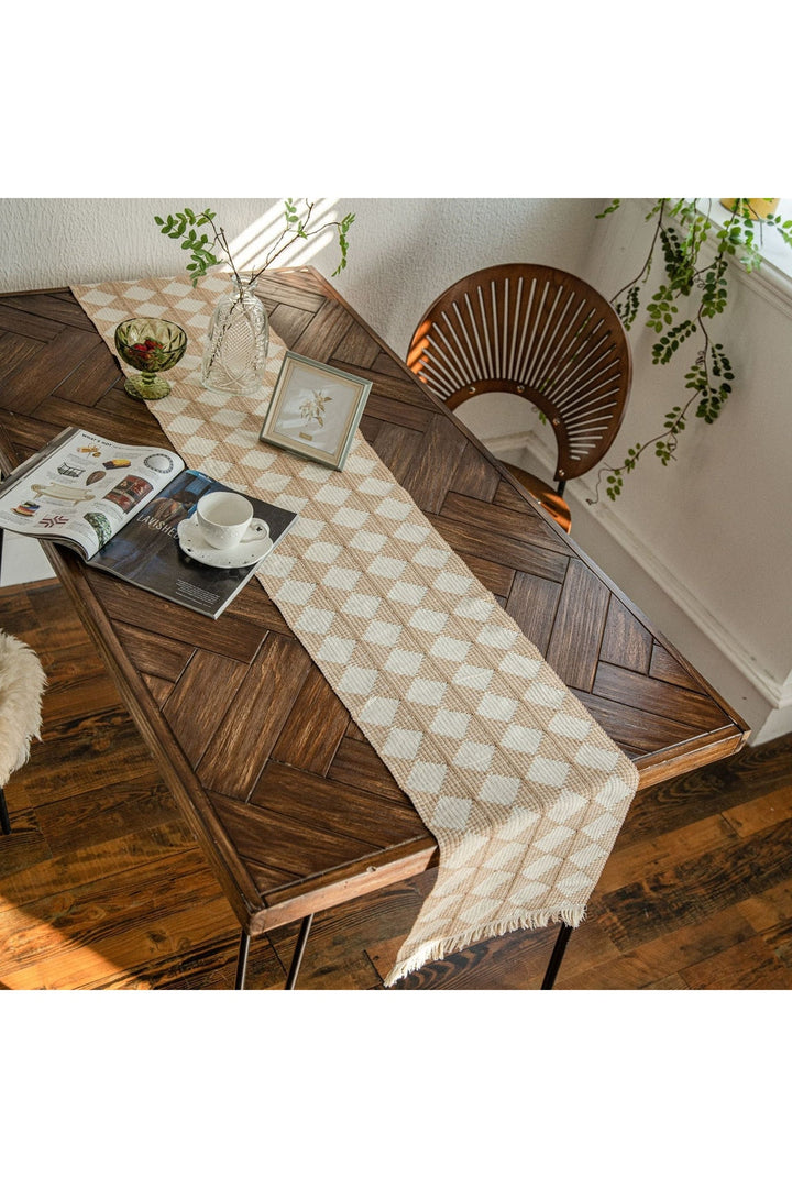 Table Runner - Light Academia | Bowlift