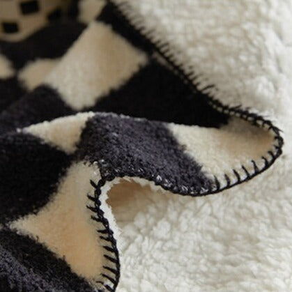 Plain Checkerboard Throw | Bowlift