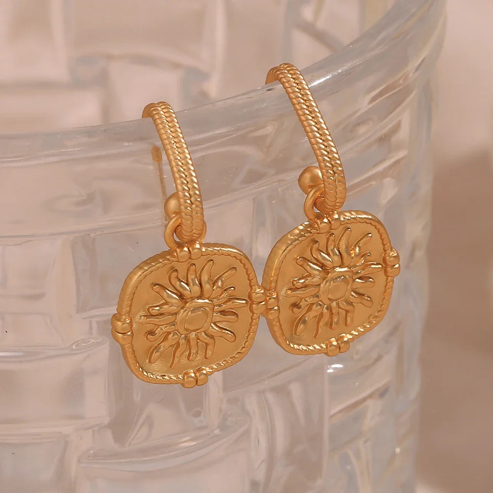 BowLift | Dainty Sun Charm Textured Earring