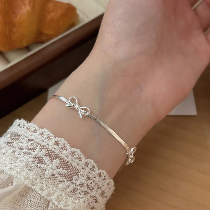 BowLift | Feminine Bow Herringbone Necklace and Bracelet