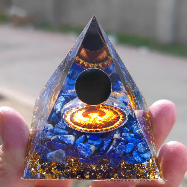 Orgonite Pyramid with Amethyst Pendulum – Energy, Protection and Decoration | Bowlift