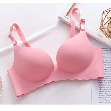 BowLift | GlowBra — Invisible comfort that makes your silhouette shine